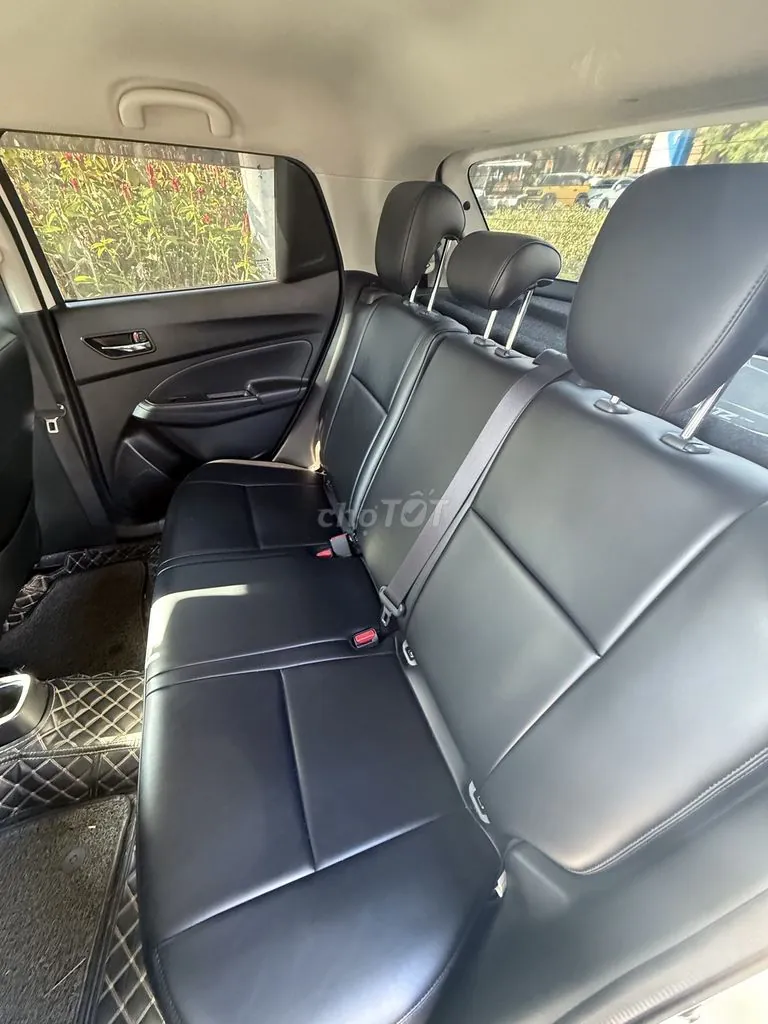 Suzuki Swift 2019 photo 2