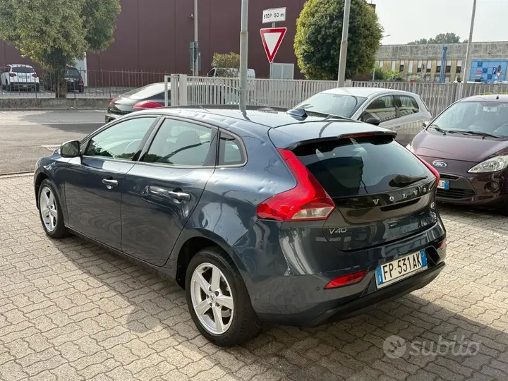 Volvo V40 2018 photo 4