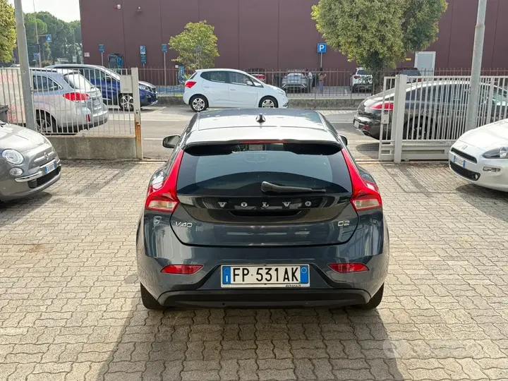 Volvo V40 2018 photo 5
