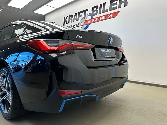 BMW I4 2023 photo 4
