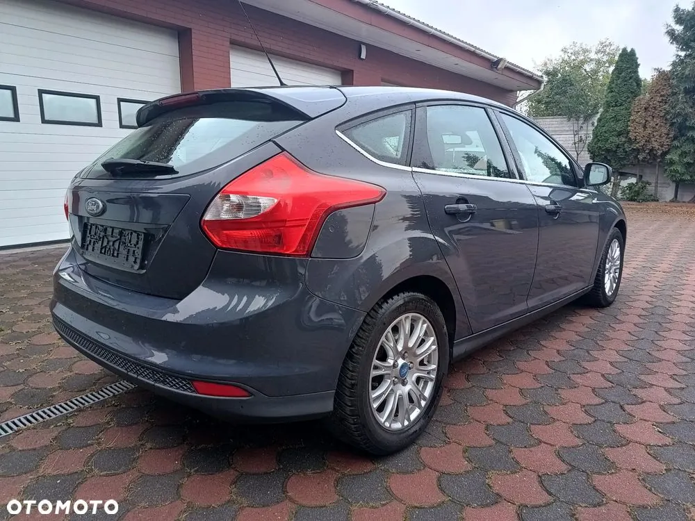 Ford Focus 2011 photo 3
