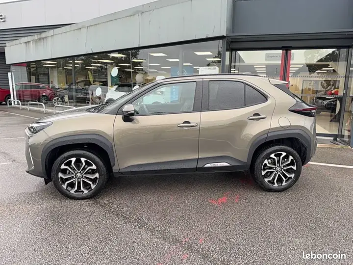 Toyota Yaris Cross 2025 photo 3