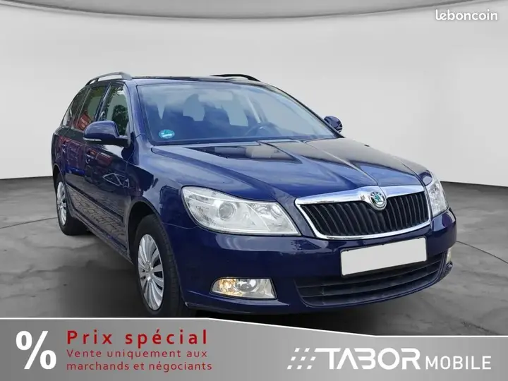 Skoda Octavia 2011 photo 2