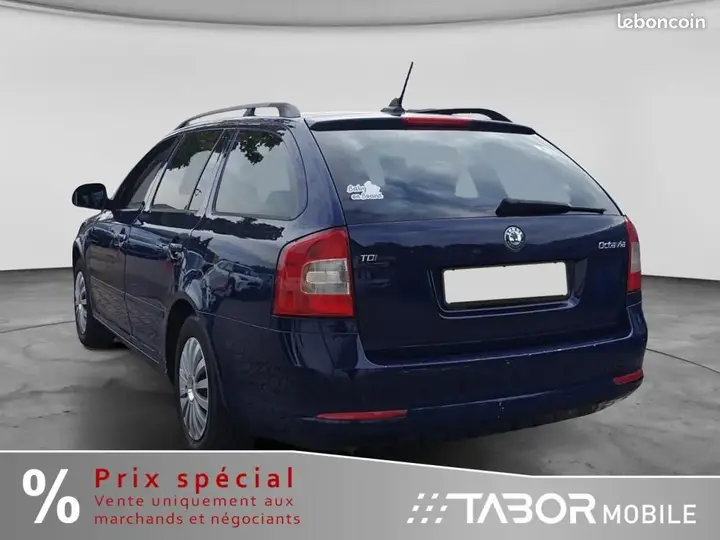 Skoda Octavia 2011 photo 3
