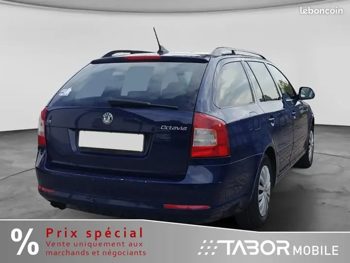 Skoda Octavia 2011 photo 4