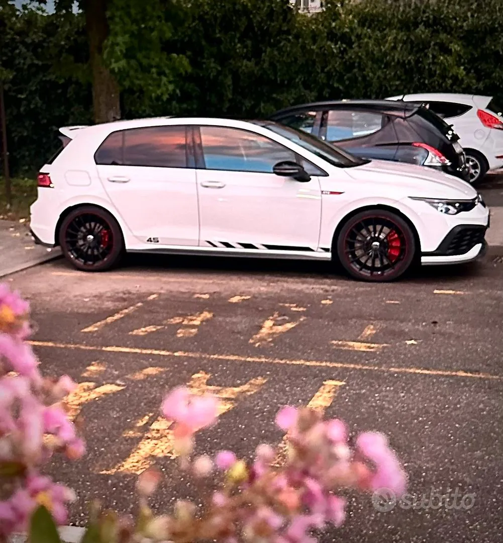 Volkswagen Golf 2022 photo 3