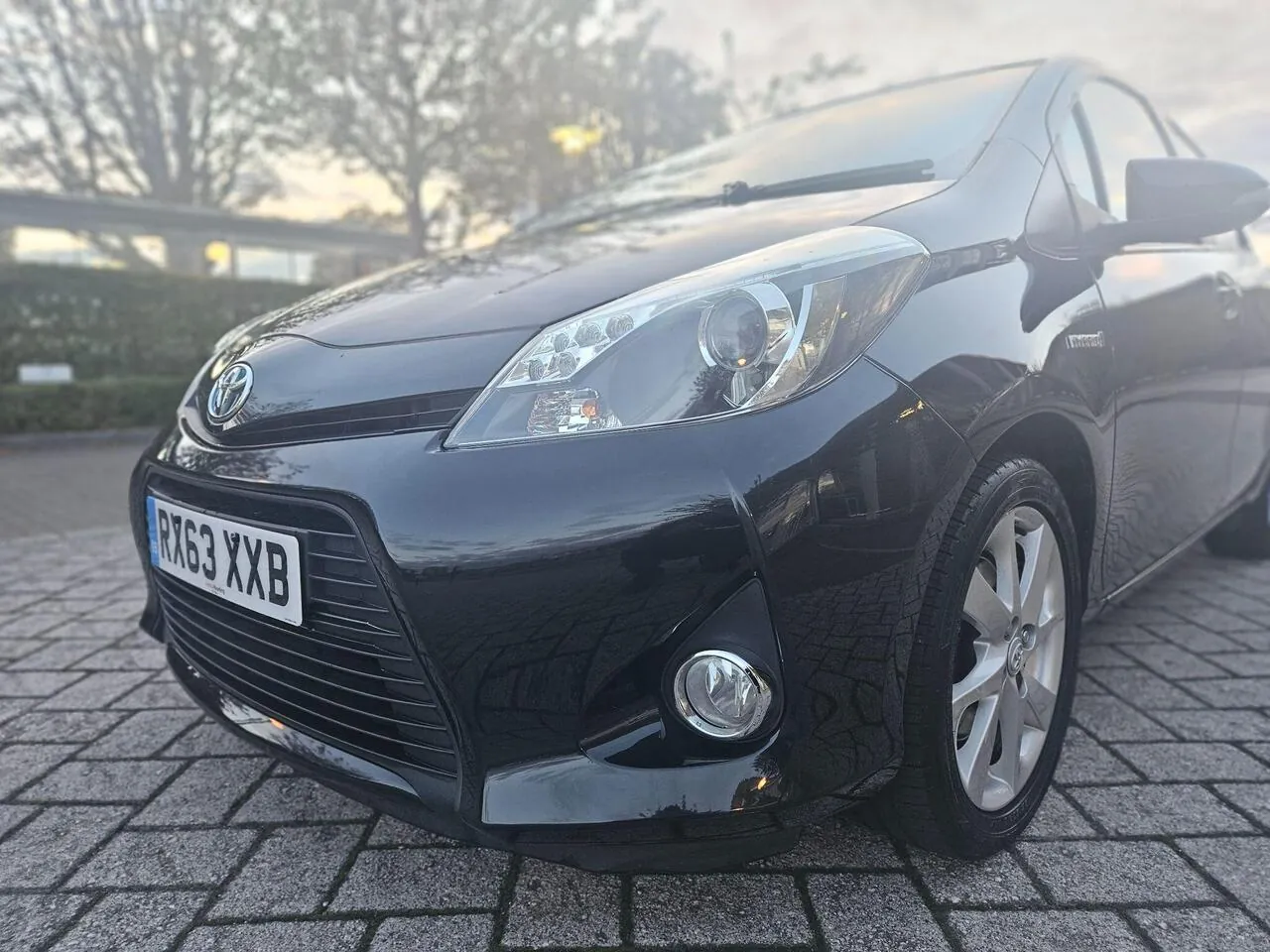 Toyota Yaris 2013 photo 3