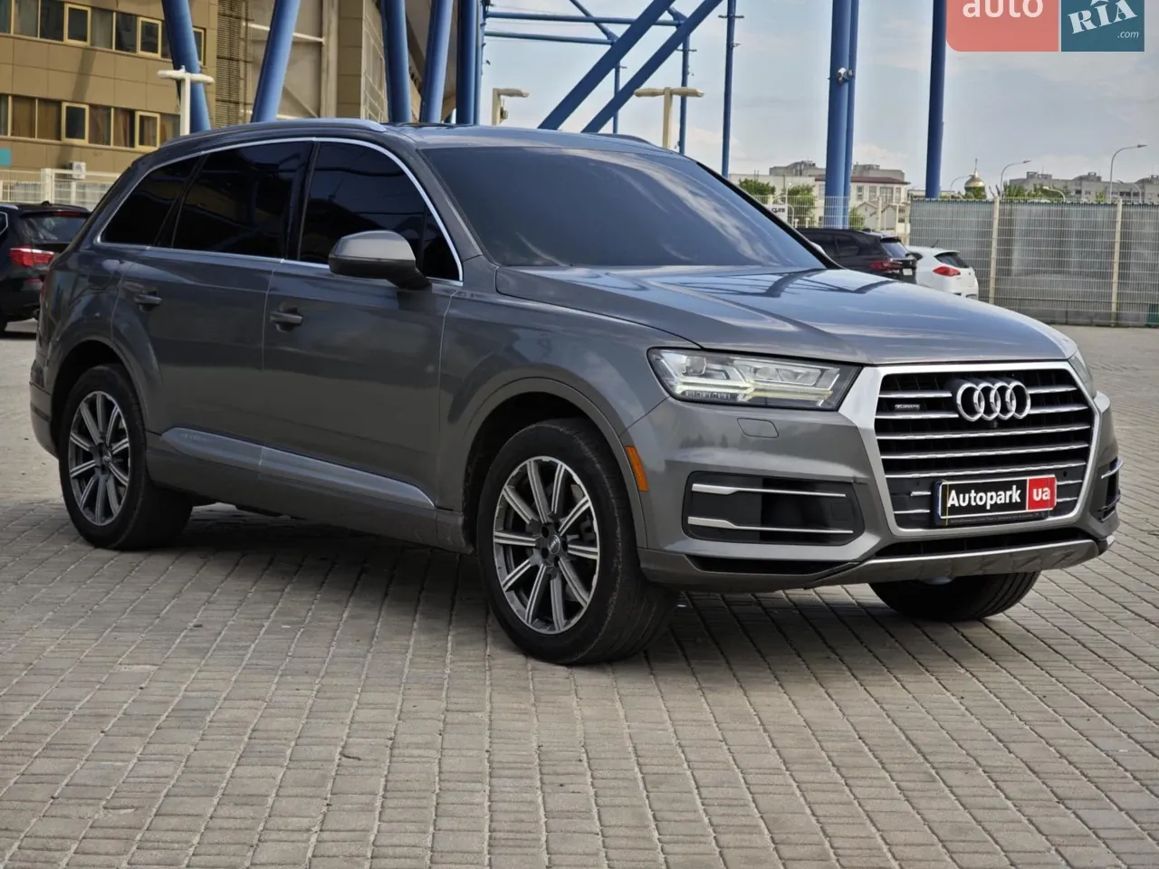 Audi Q7 2017 photo 4