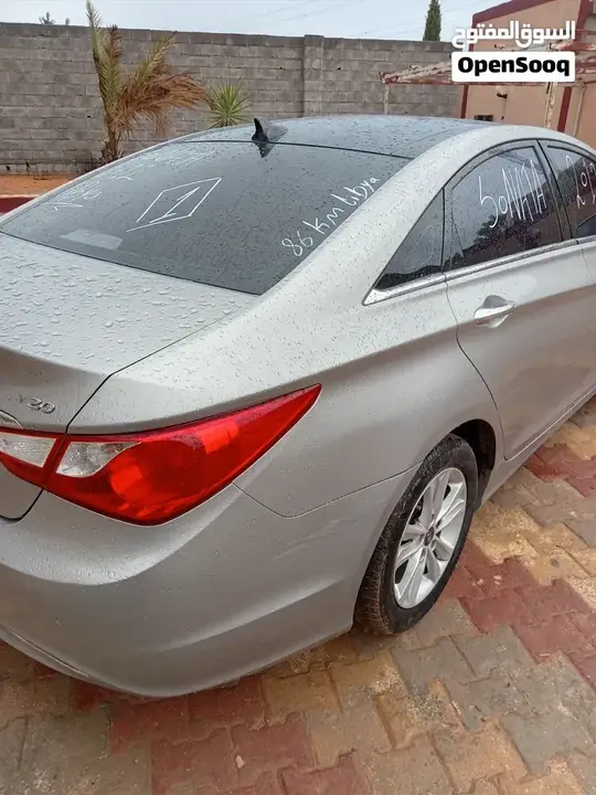 Hyundai Sonata 2012 photo 2