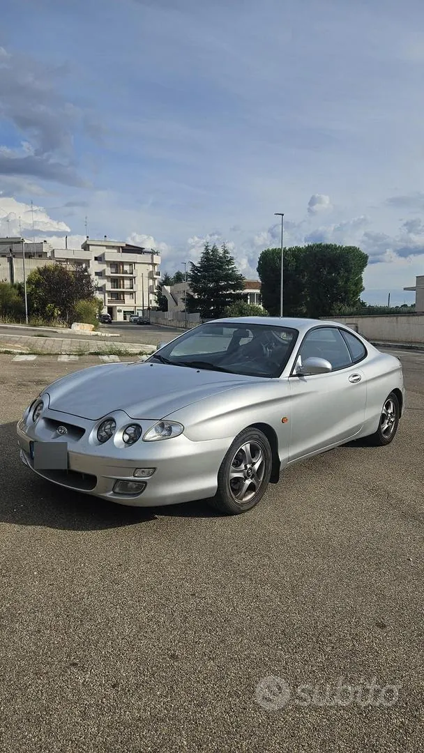 Hyundai Coupe