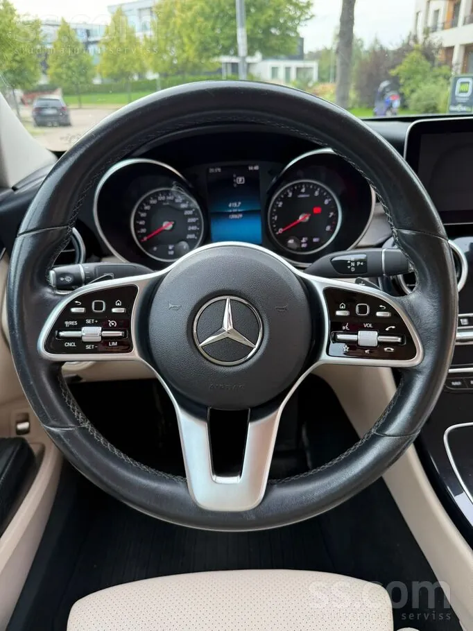 Mercedes-Benz C180 2018 photo 5