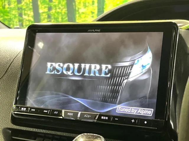 Toyota Esquaise 2015 photo 3