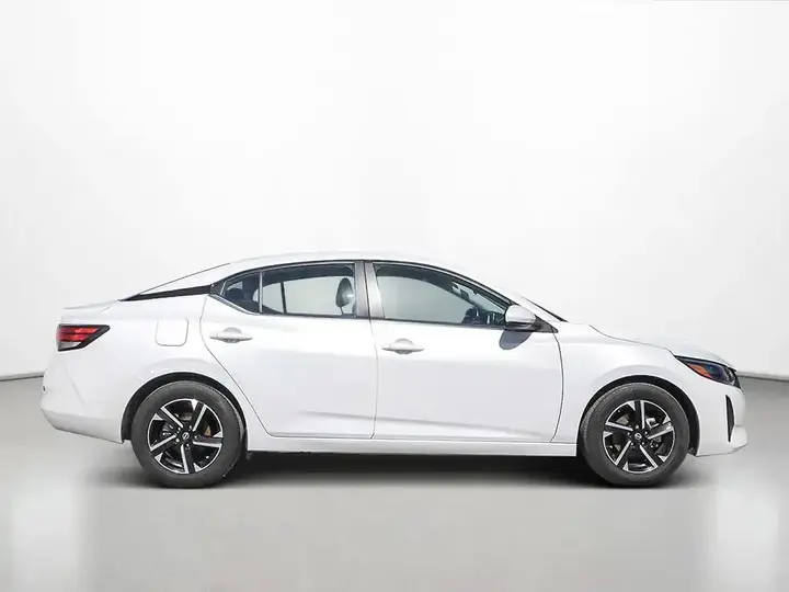 Nissan Sentra 2024 photo 2