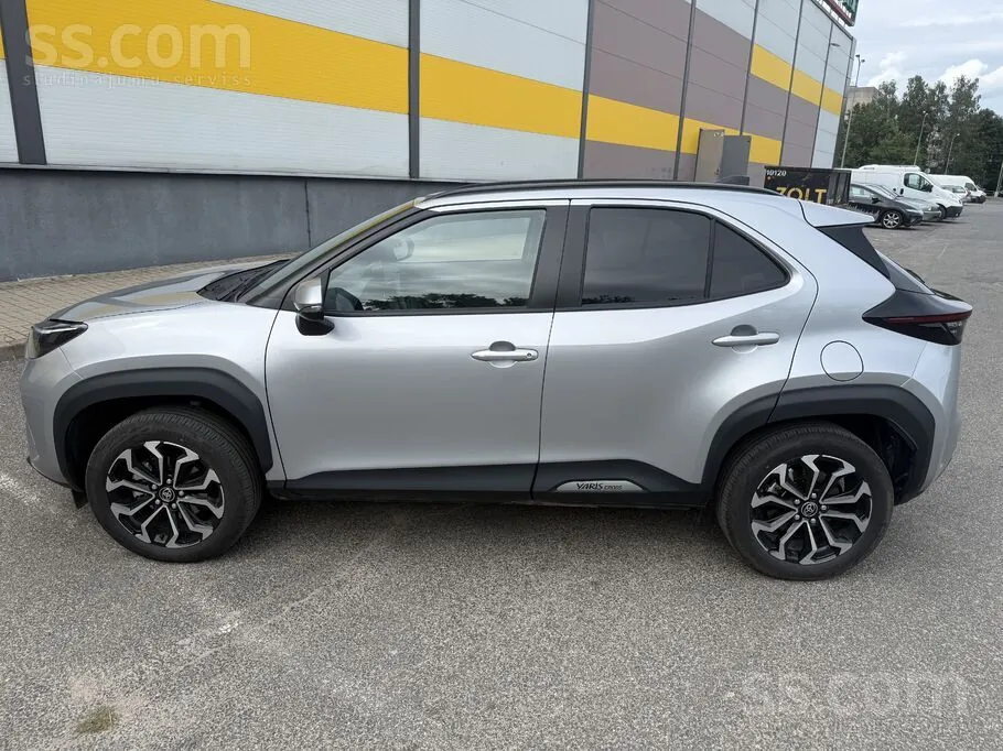 Toyota Yaris Cross 2025 photo 4