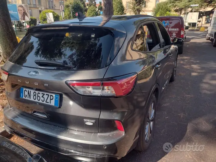 Ford Kuga 2023 photo 2