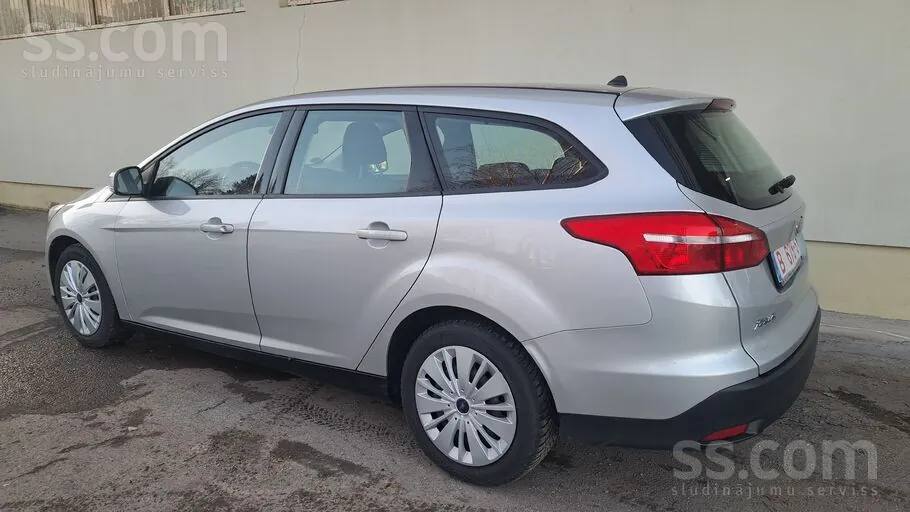Ford Focus 2017 photo 2