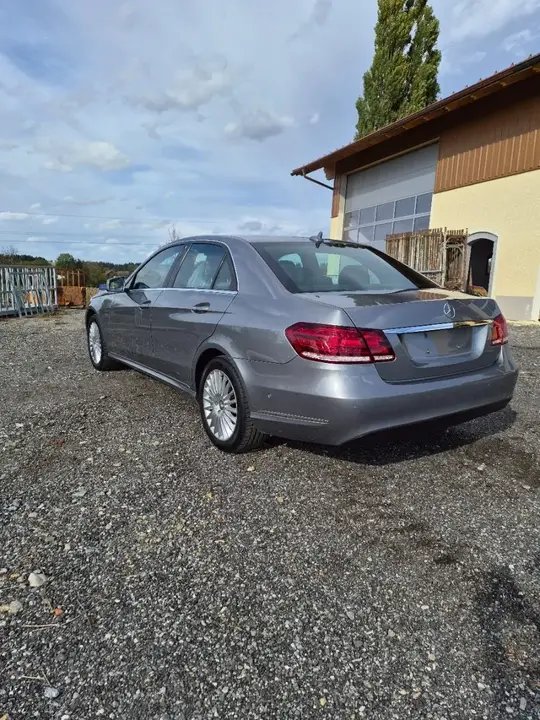 Mercedes-Benz E-Class 2014 photo 2