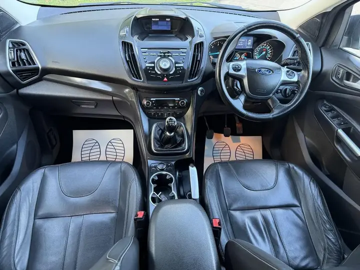 Ford Kuga 2015 photo 3