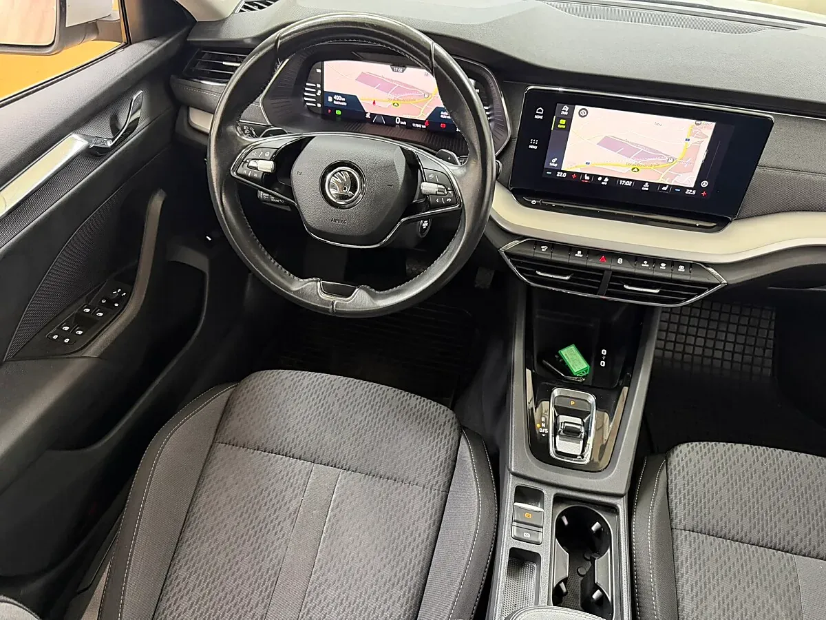 Skoda Octavia 2021 photo 2