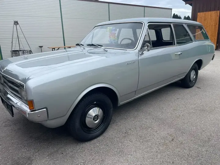 Opel Rekord 1967 photo 3