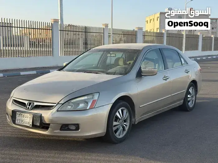 Honda Accord 2003 photo 2