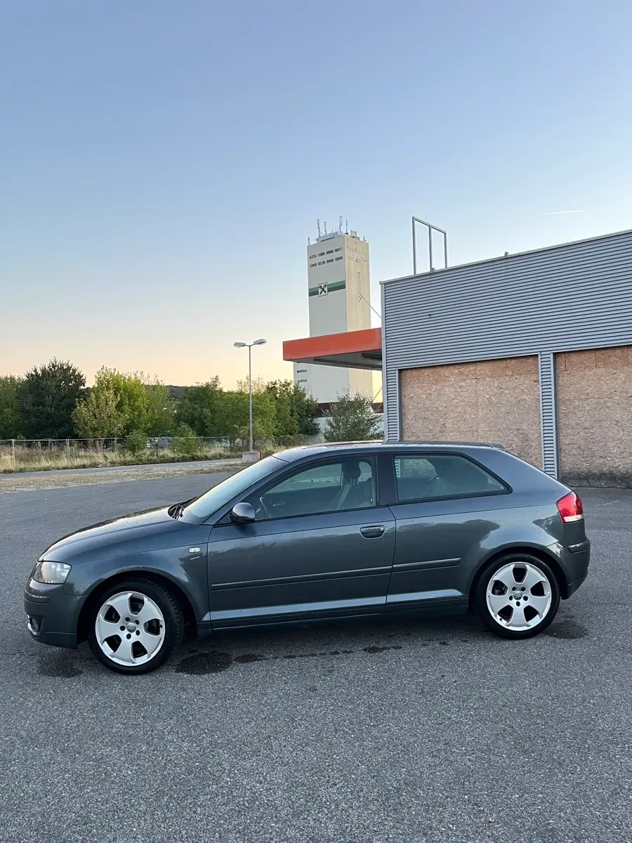 Audi A3 2004 photo 2