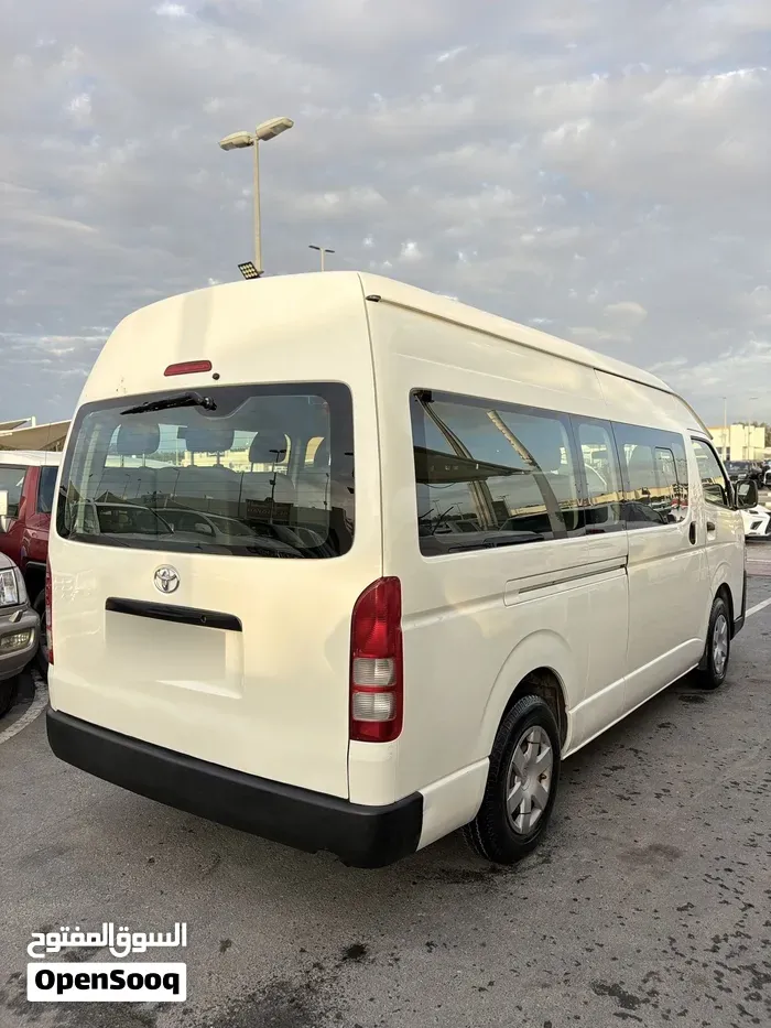 Toyota Hiace 2018 photo 4