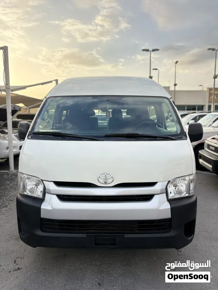 Toyota Hiace 2018 photo 3