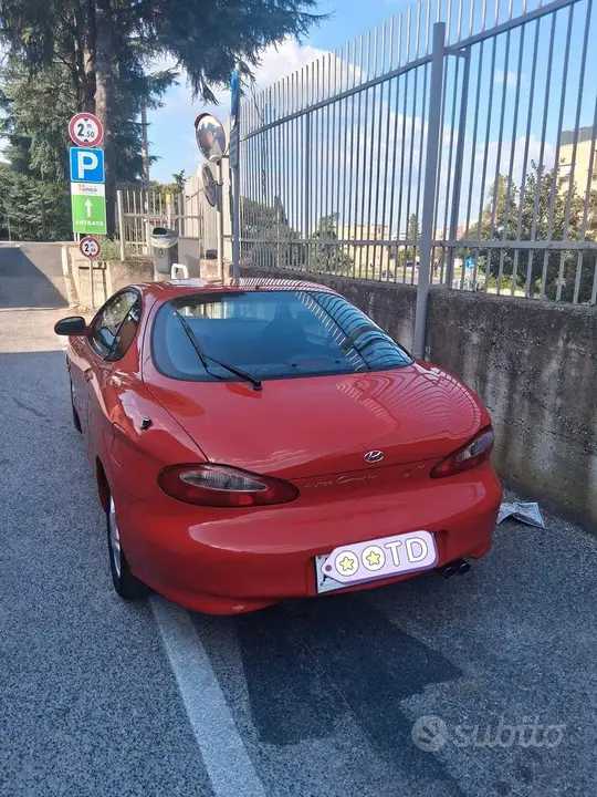 Hyundai Coupe 1997 photo 3