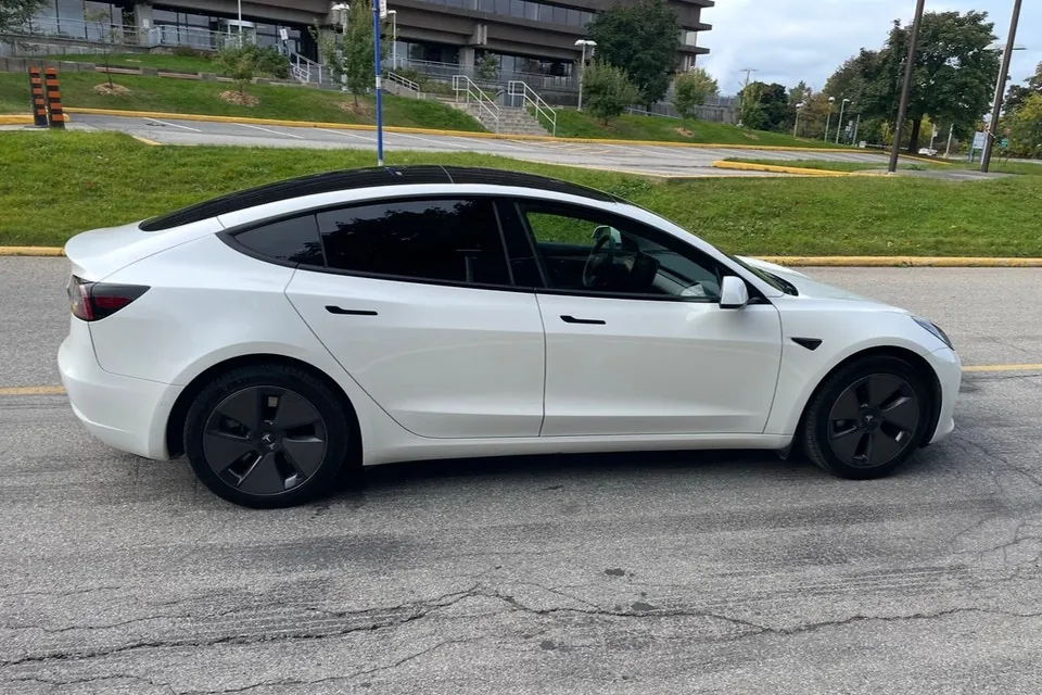 Tesla 3 2021 photo 3