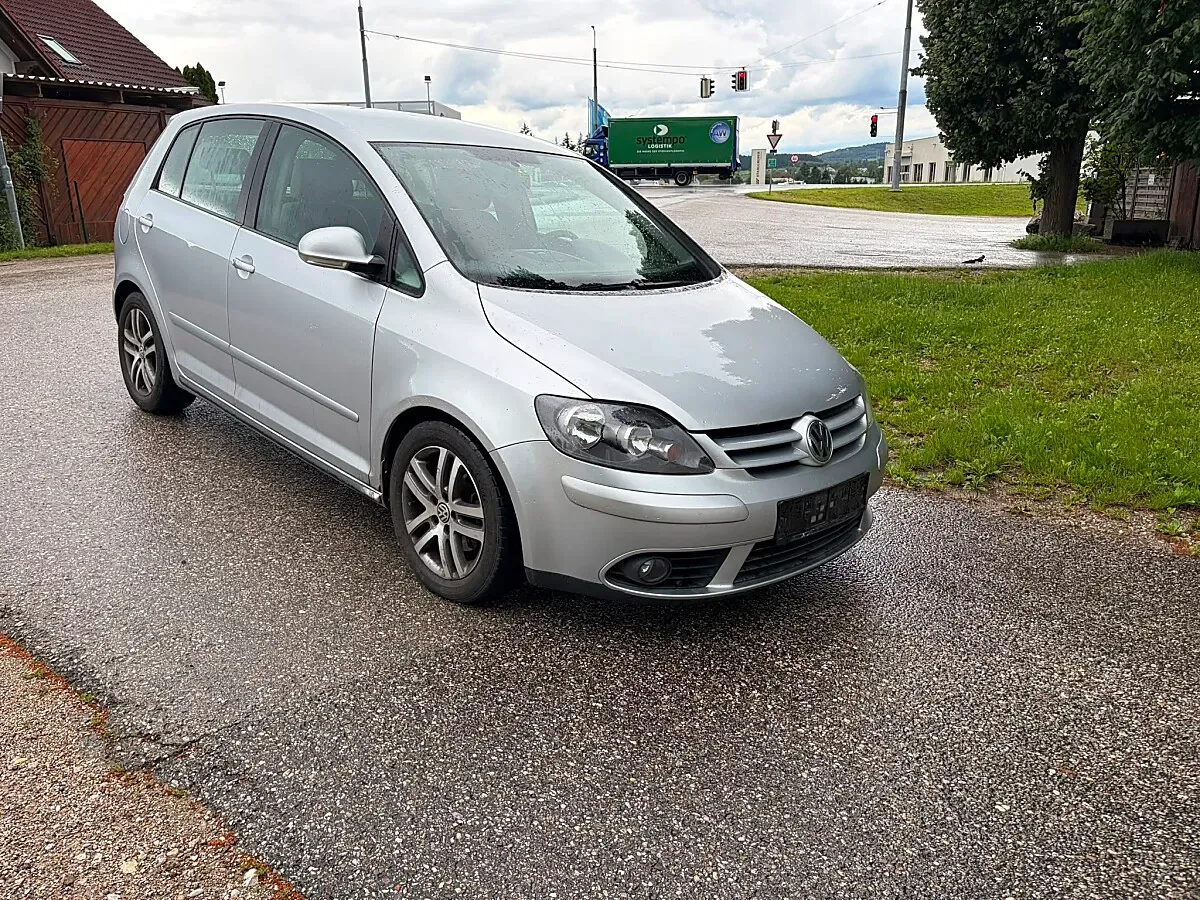 Volkswagen Golf 2005 photo 3