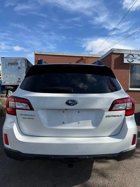 Subaru Outback 2017 photo 3
