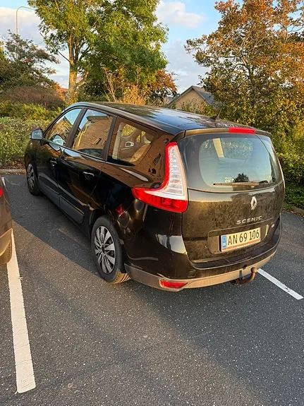 Renault Grand Scenic Iii 2011 photo 3
