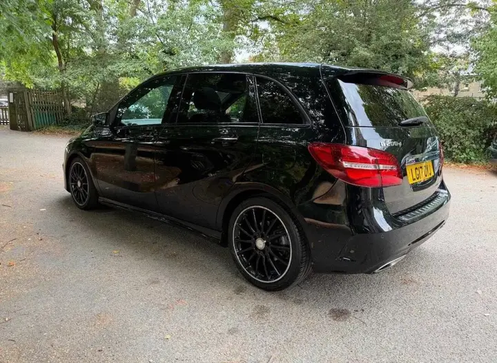 Mercedes-Benz B-Class 2017 photo 5