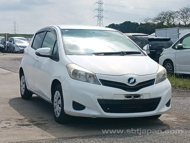 Toyota Vitz F