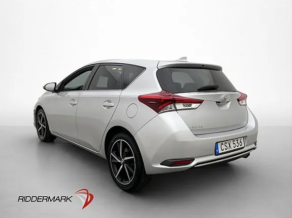 Toyota Auris 2017 photo 5
