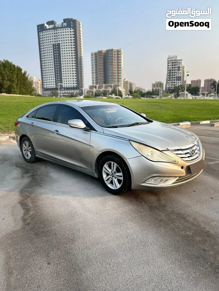 Hyundai Sonata 2015 photo 2