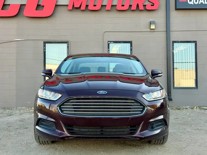 Ford Fusion 2013 photo 2