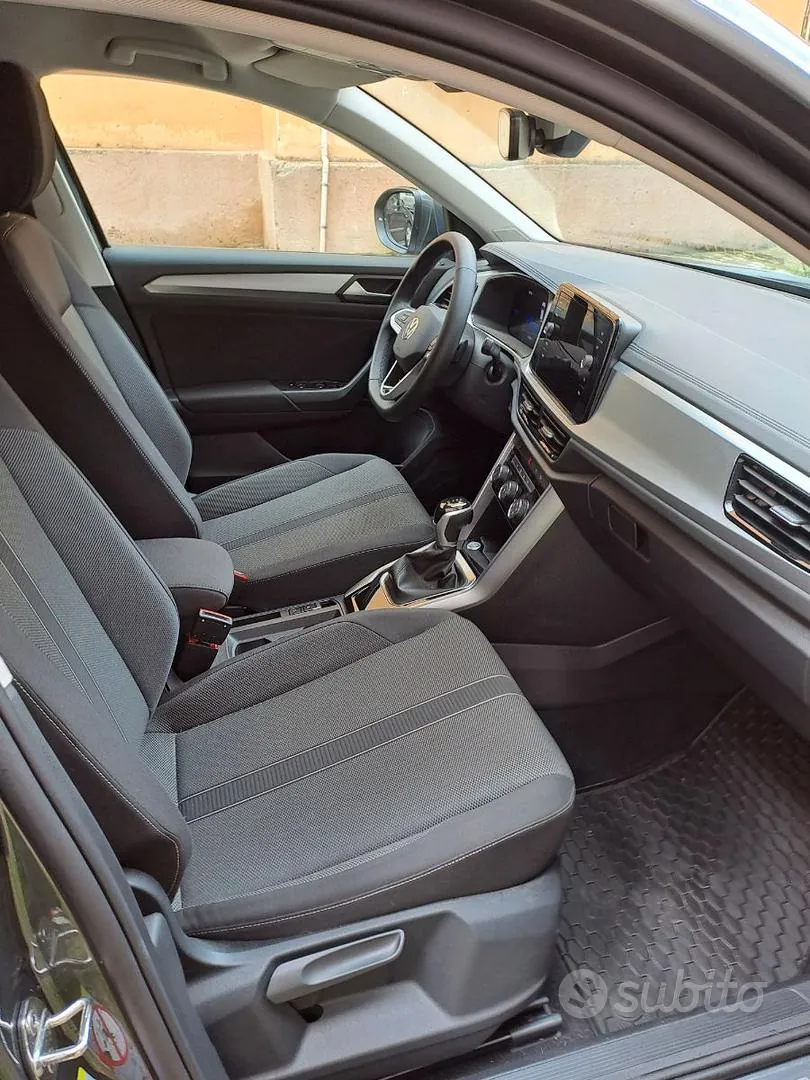 Volkswagen T-Roc 2024 photo 5