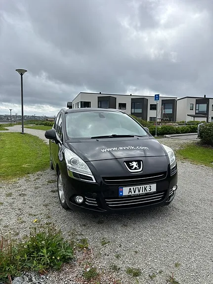 Peugeot 5008 2013 photo 2