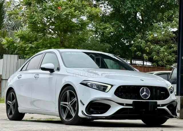 Mercedes-Benz A200
