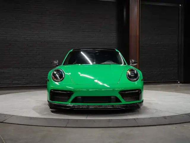 Porsche 911 2023 photo 3