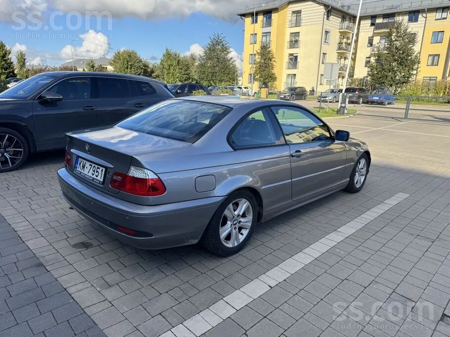 BMW 320 2004 photo 4