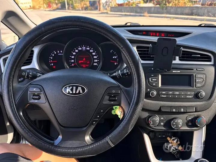Kia Ceed 2013 photo 5