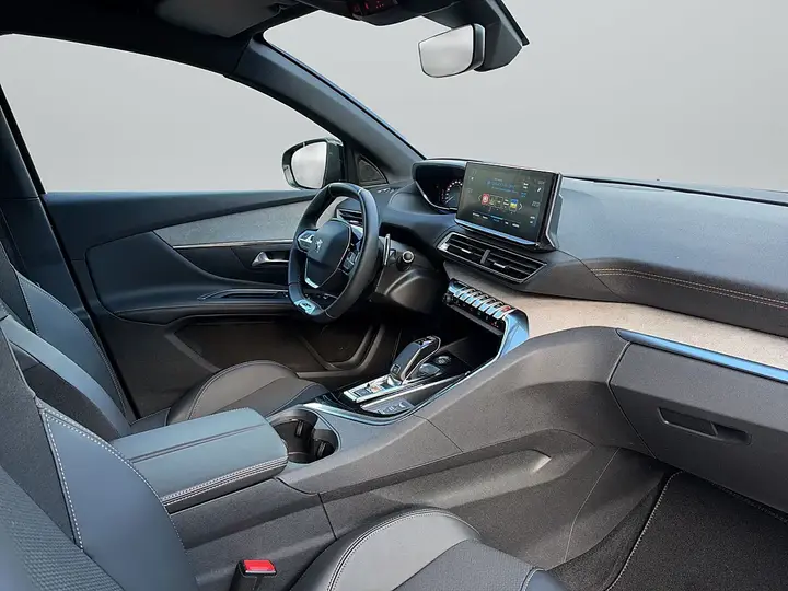 Peugeot 5008 2022 photo 3