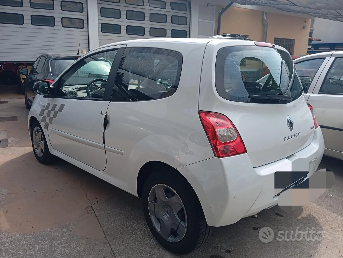 Renault Twingo 2011 photo 2