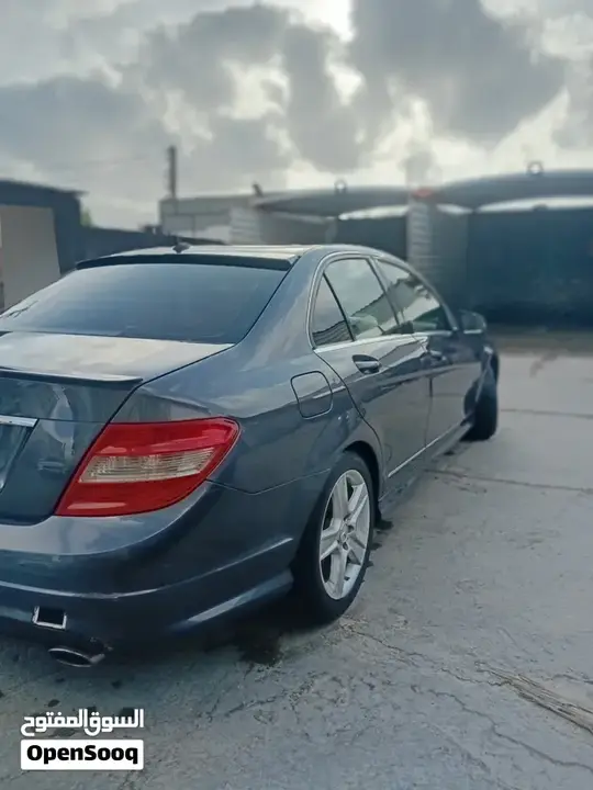 Mercedes-Benz C-Class 2011 photo 4