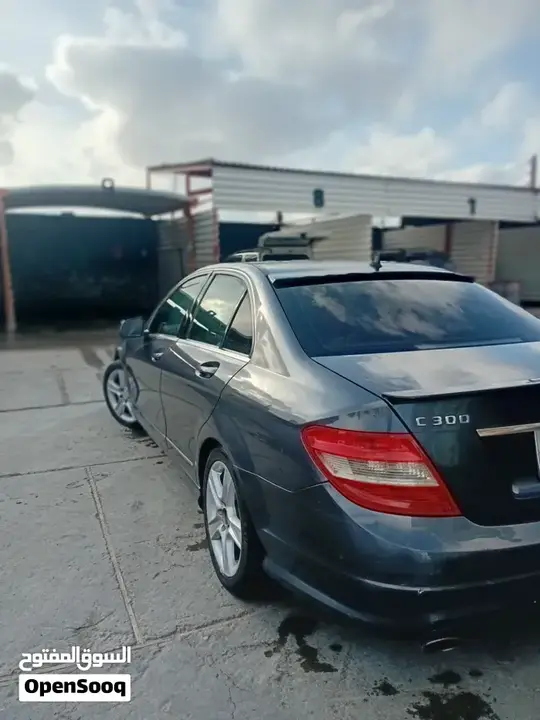 Mercedes-Benz C-Class 2011 photo 3