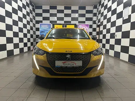 Peugeot 208 2022 photo 3