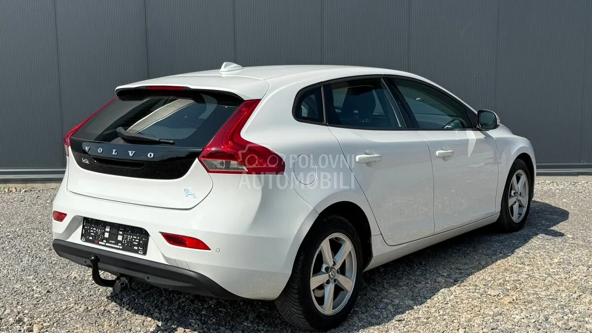 Volvo V40 2015 photo 5